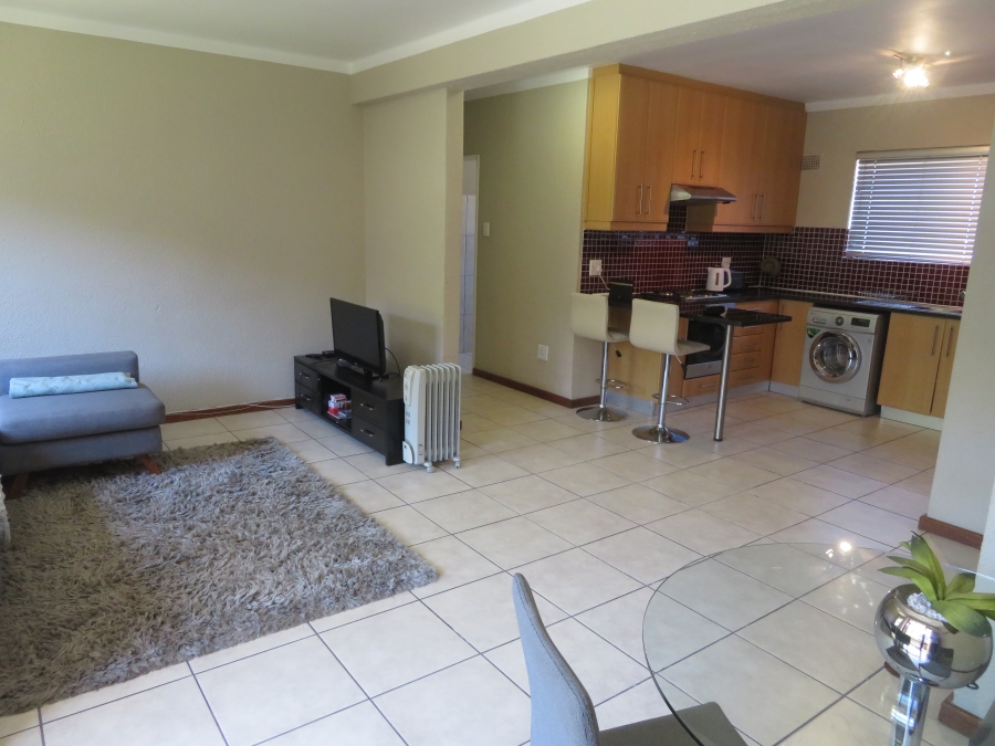To Let 2 Bedroom Property for Rent in Kenilworth Western Cape